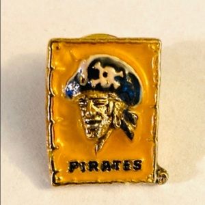 Vintage Pittsburgh Pirates lapel pin